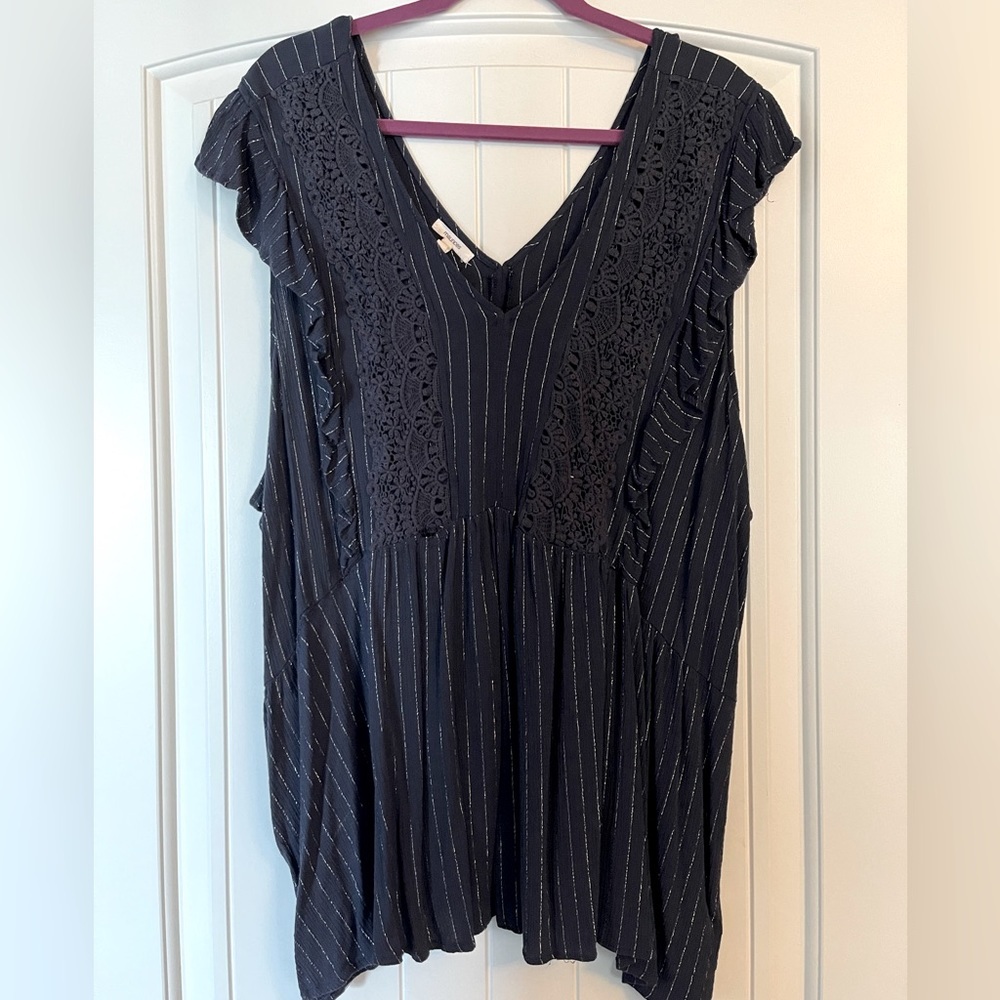 Maurices 4X Sleeveless Top